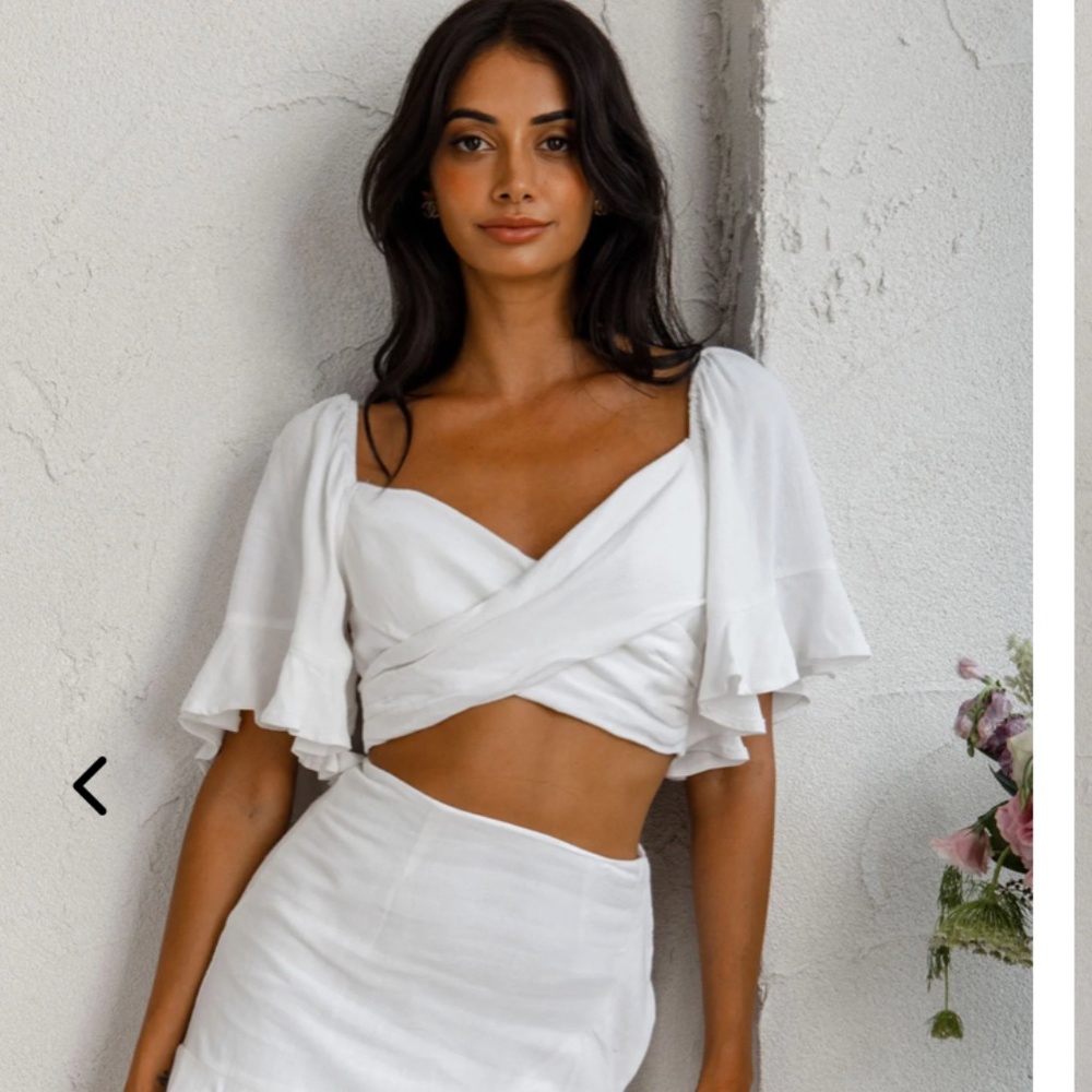Hand In Mine Crossover Bodice Bell Sleeve Crop Top White - Large